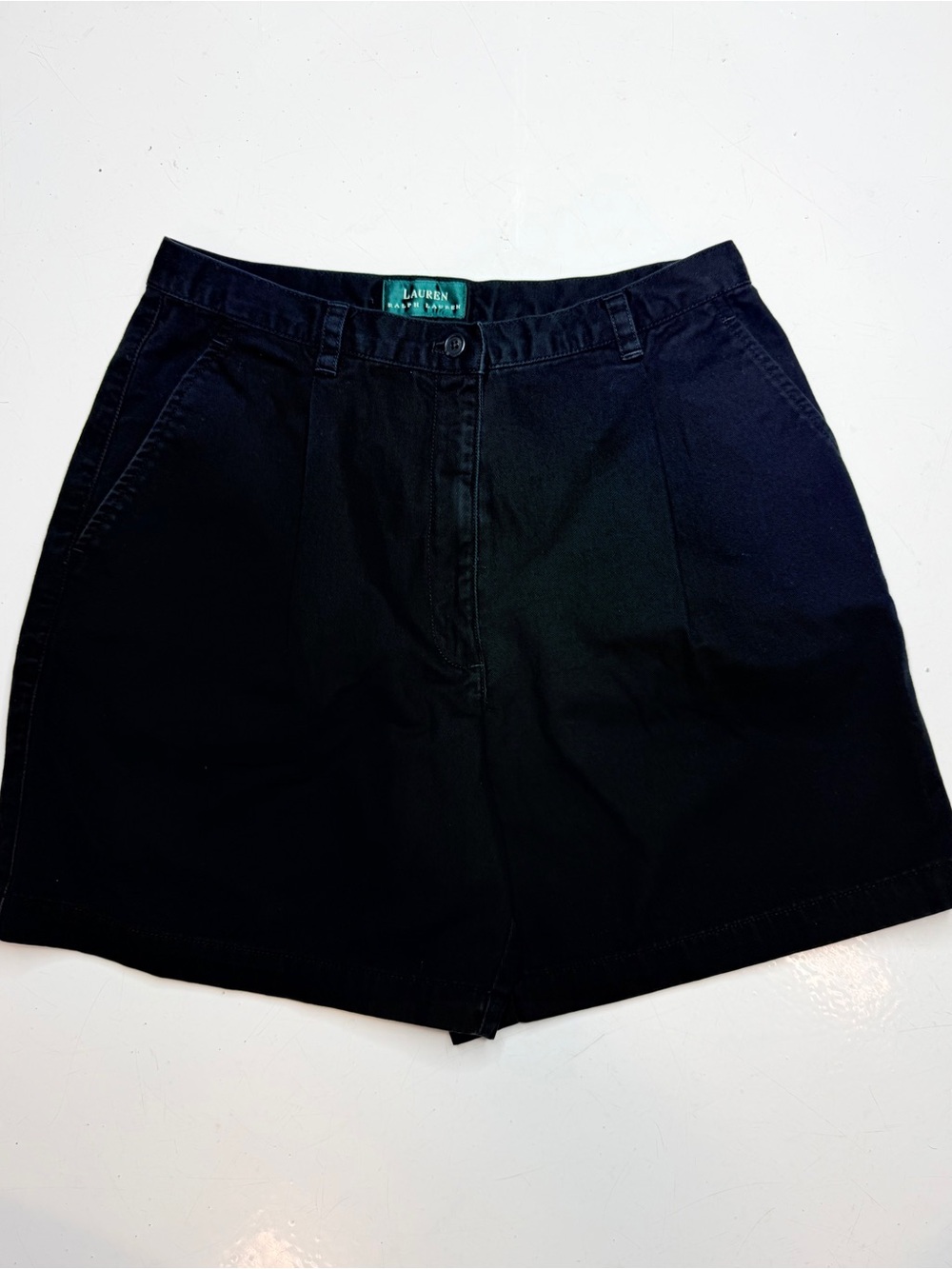 Lauren Ralph Lauren Black Khaki shorts size 8 inseam 5 in